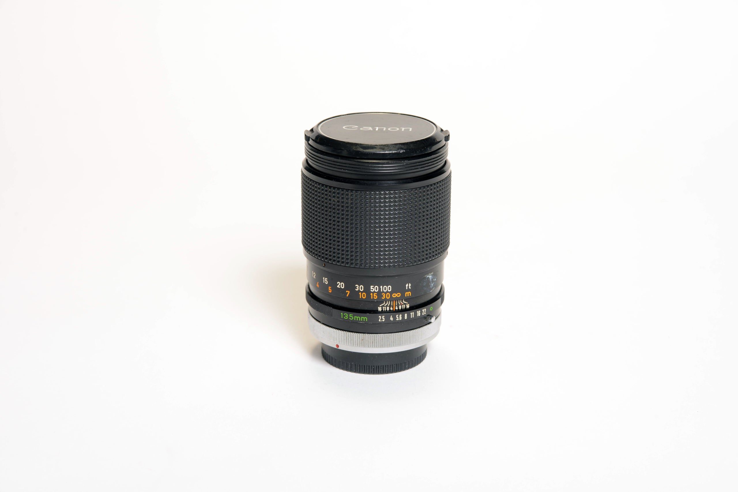 Canon FD 135mm 1:2.5 SC Lens - PRE-OWNED